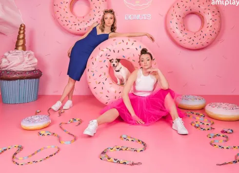 Amiplay Smycz regulowana 7in1 BeHappy dla psa rozm. L 25mm/200cm wzór Donut WYPRZEDAŻ OSTATNIA SZTUKA