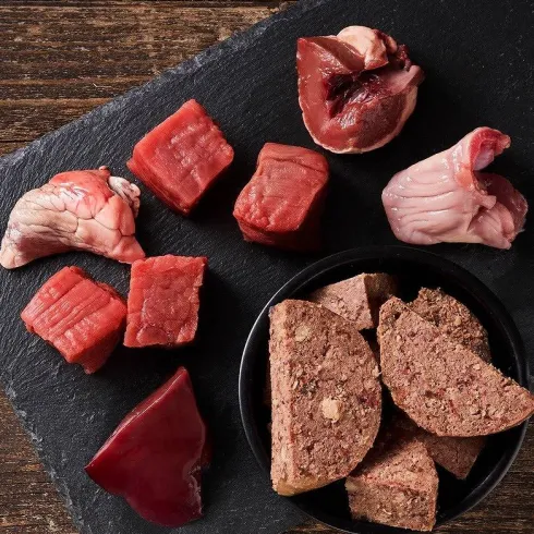 Steakhouse Sensitive Pure Horse Mokra Karma dla psa op. 500g WYPRZEDAŻ