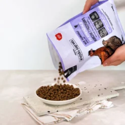 Wiejska Zagroda Adult Sterilised Kurczak z przepiórką Sucha Karma dla kota op. 800g